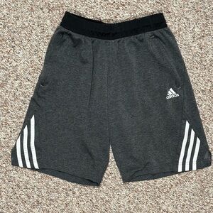Adidas Men’s Aeroready Axis 2.0 Grey Heather 3 Stripes Training  Shorts US Small
